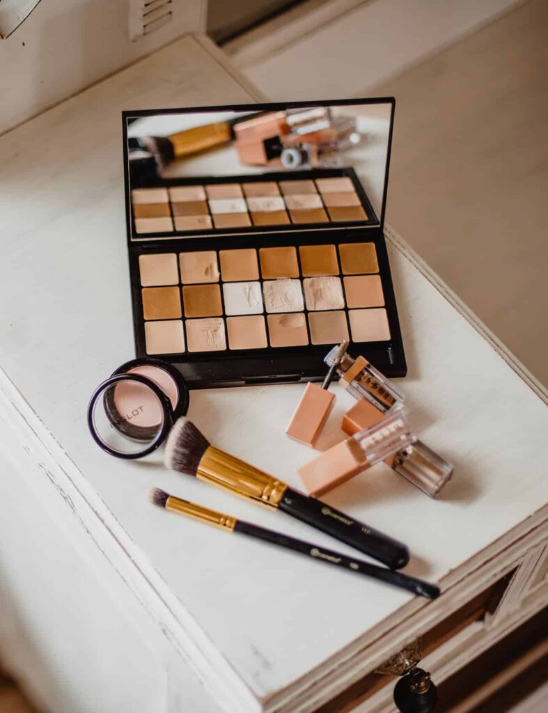 Evening makeup 4 pexels emma bauso 2253839